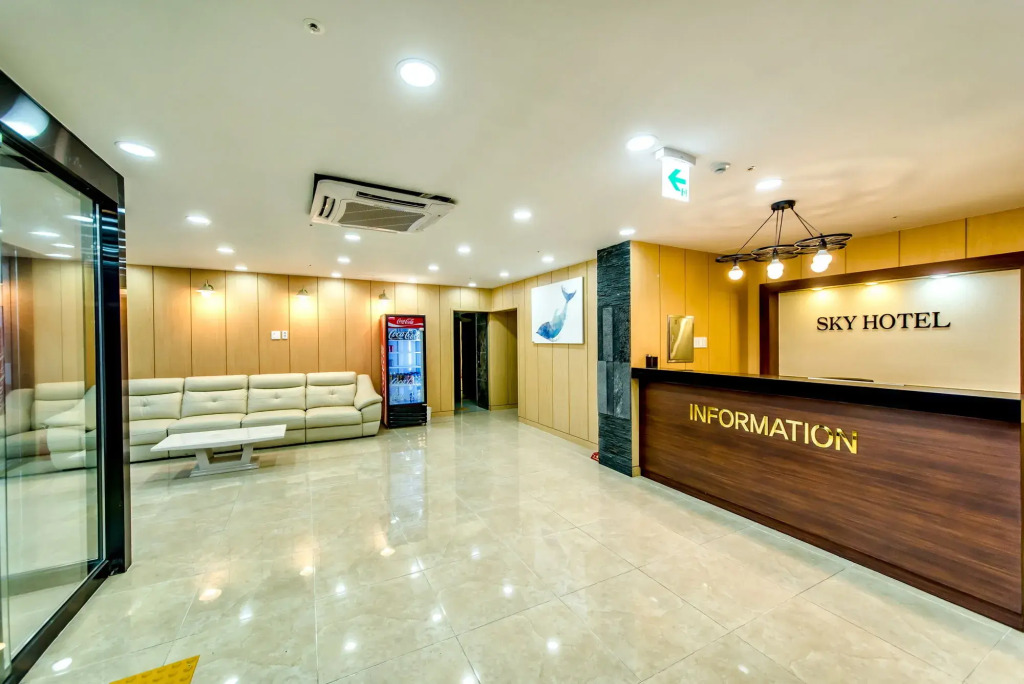 Sky Hotel