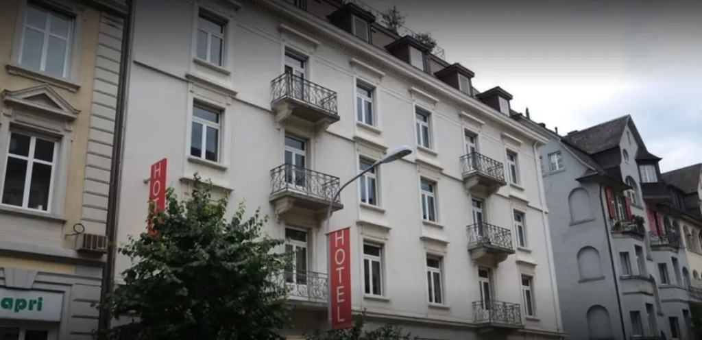 Alma Hotel - Boutique hideaway by the lake with rooftop and ladies-only wellness