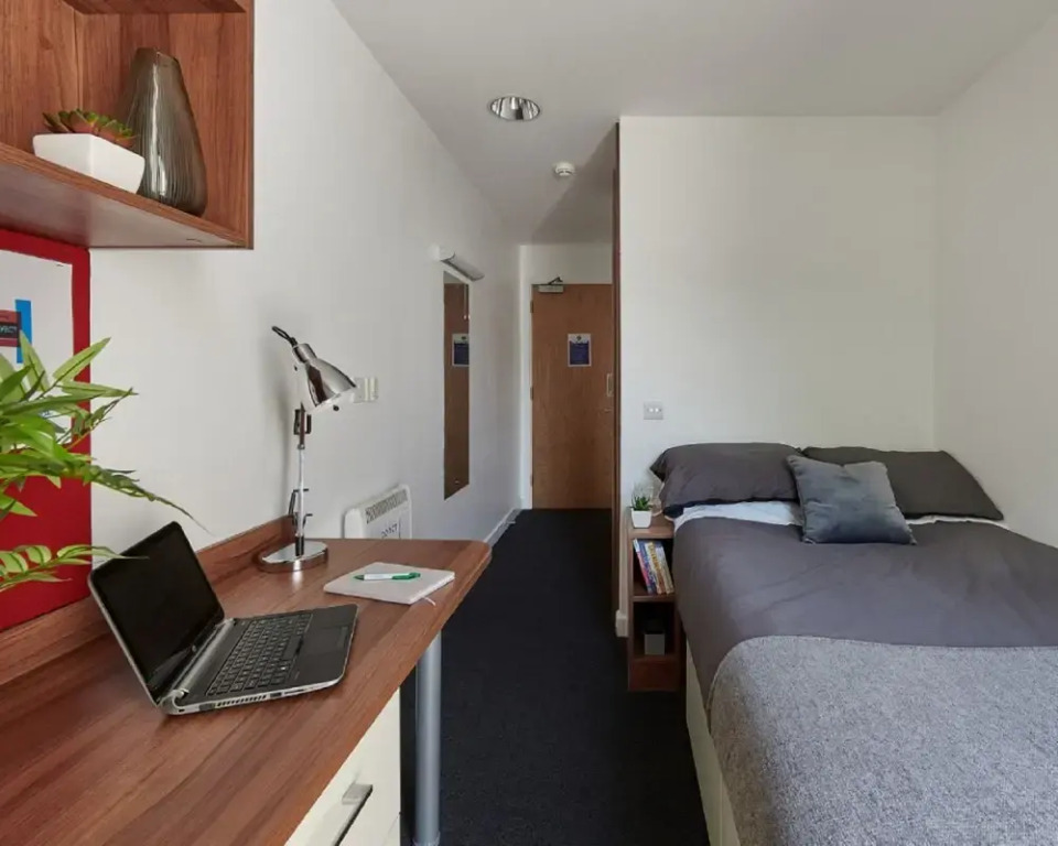 Private Rooms for STUDENTS Only, COVENTRY - SK