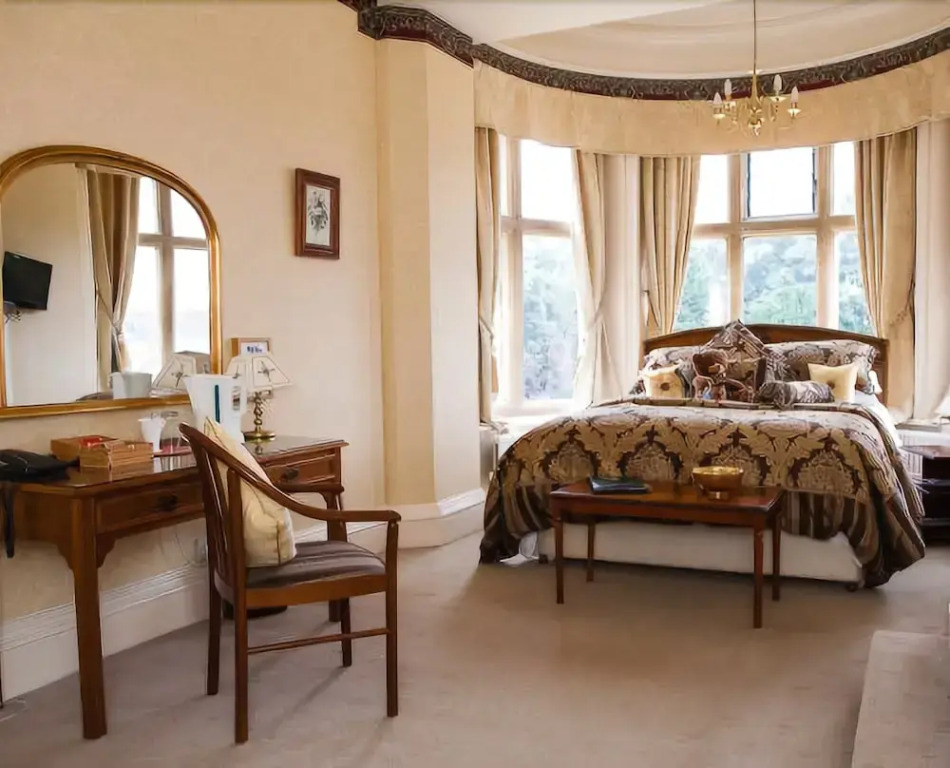 Wadenhoe House