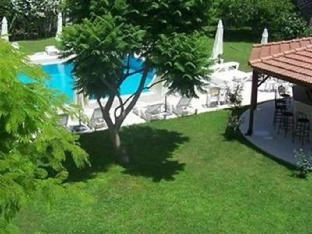 Ayit Hotel