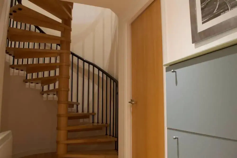3 Bedroom Apartment With Private Roof Terrace