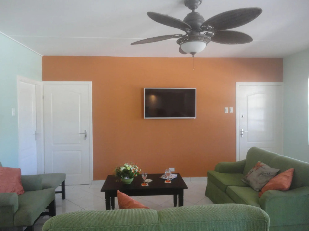 Landslake Apartments
