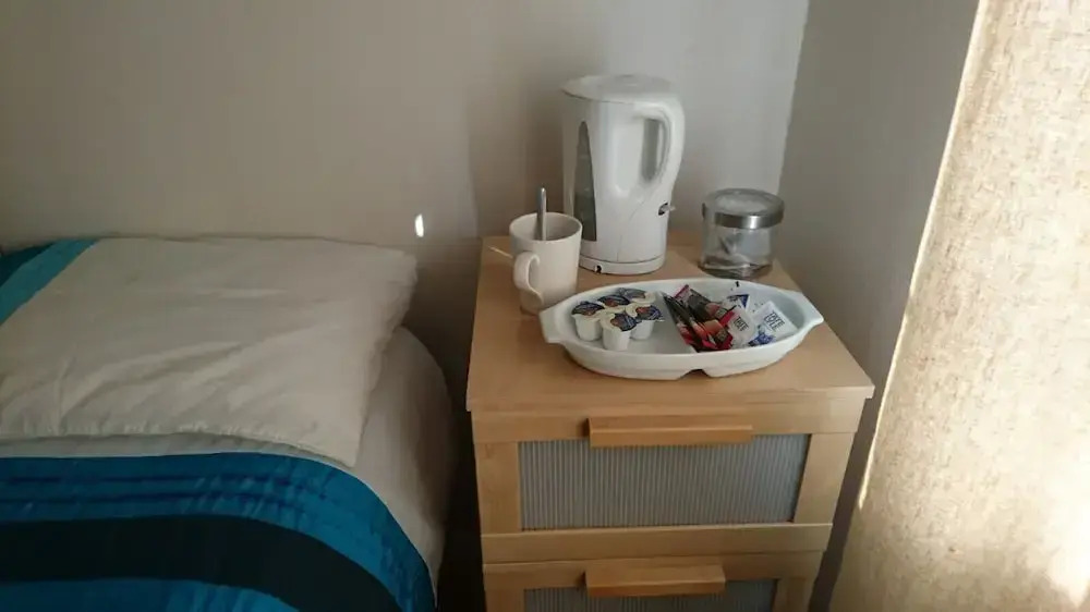 En suite shower room Double room with 1 double deyr