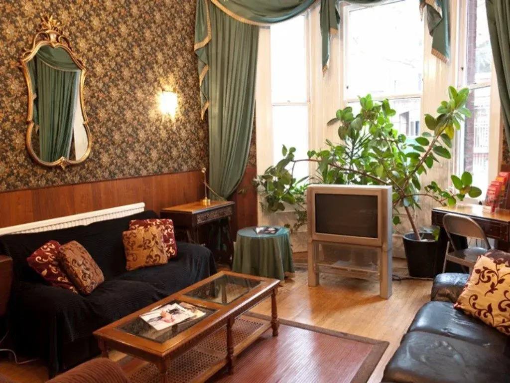 Beaver Hotel