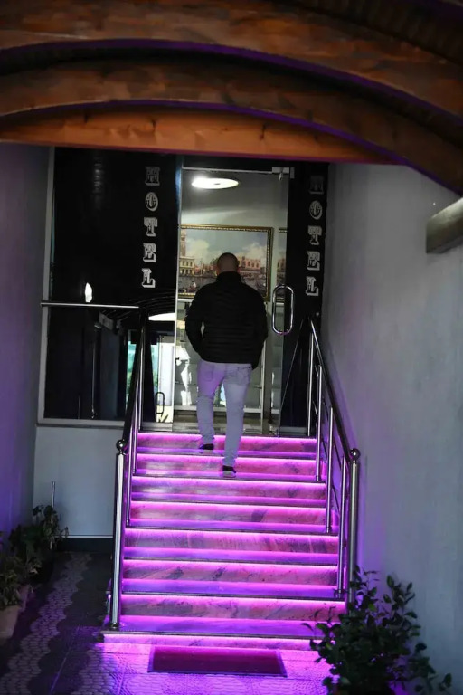 Hotel Bardhi