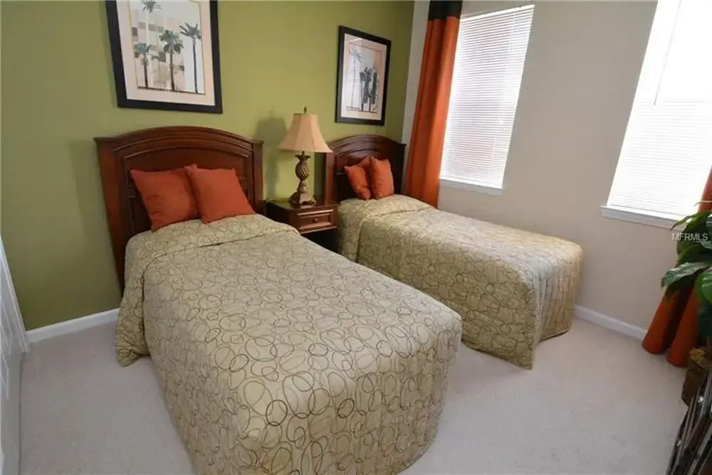 Stunning 3 bed Condo With Pictuersque Water View