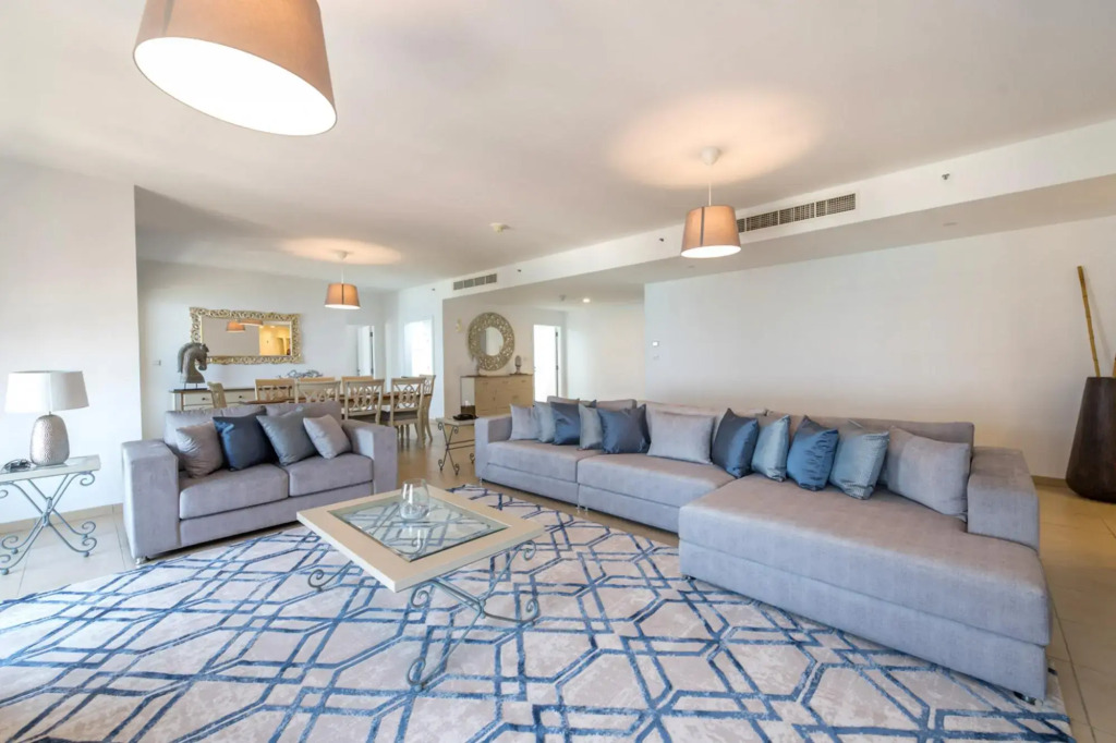 Stunning Marina Seaview Apartment 4 BR JBR