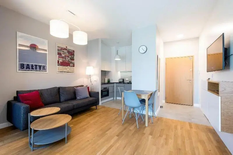 Warsaw Hub ApartHotel