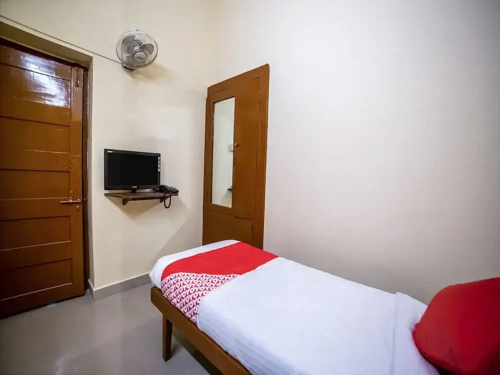 Vididhi By OYO Rooms