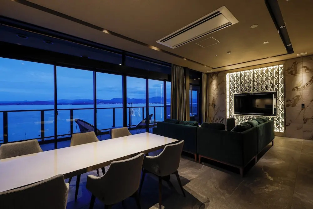 FIVE SPRING RESORT THE SHIRAHAMA