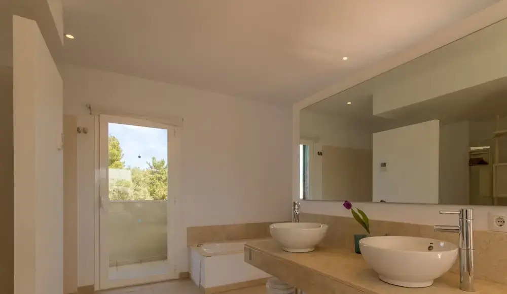 Mar 1 Family Villa near Beach