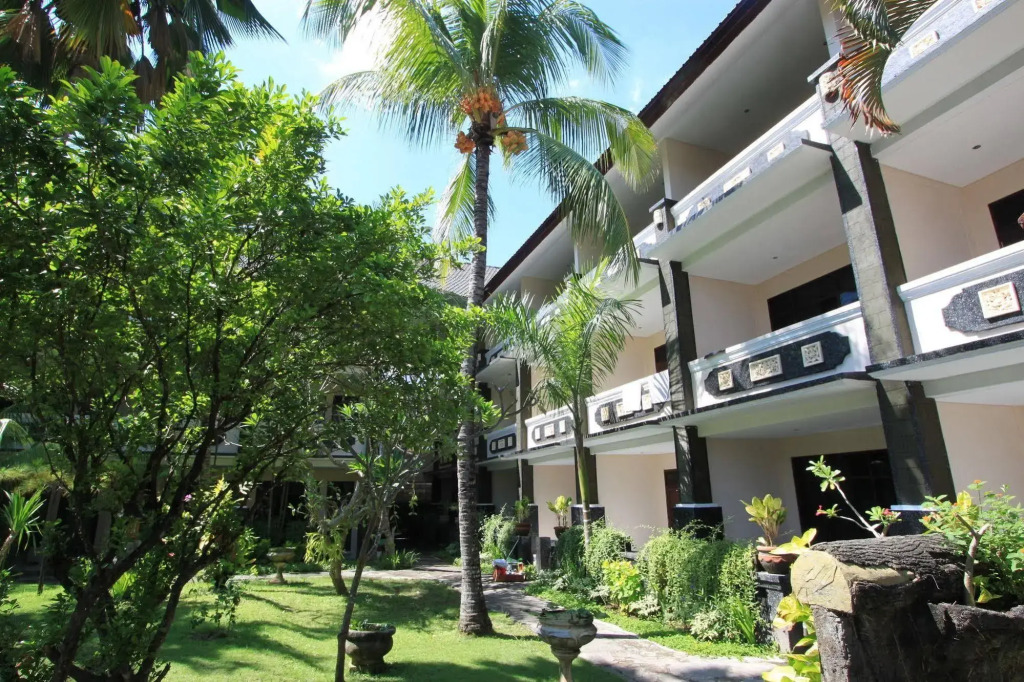 Bakung Beach Resort