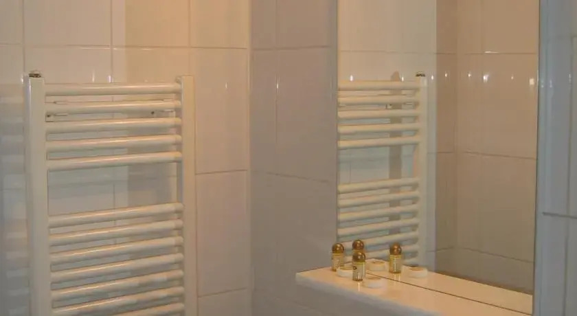 Hotel Elegance Express