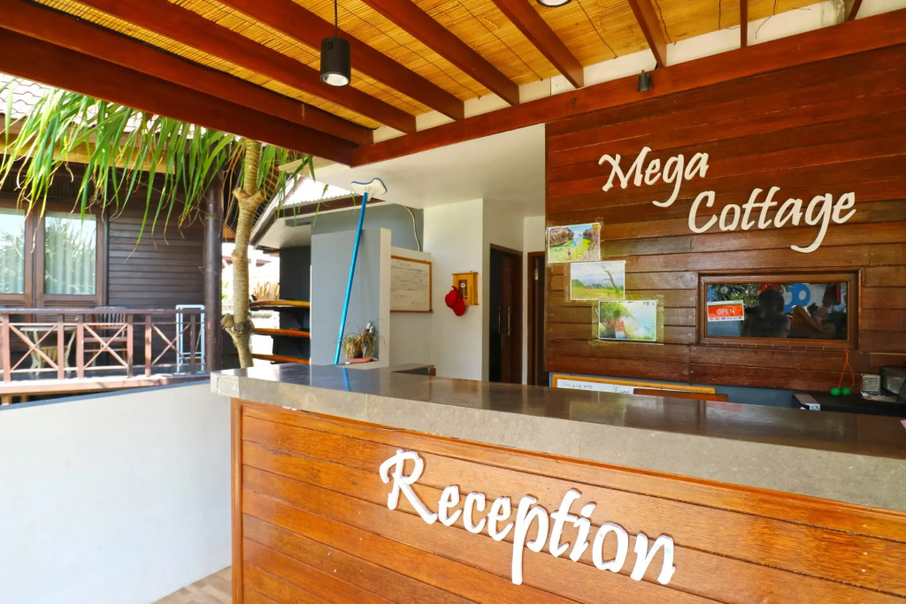 Mega Cottages