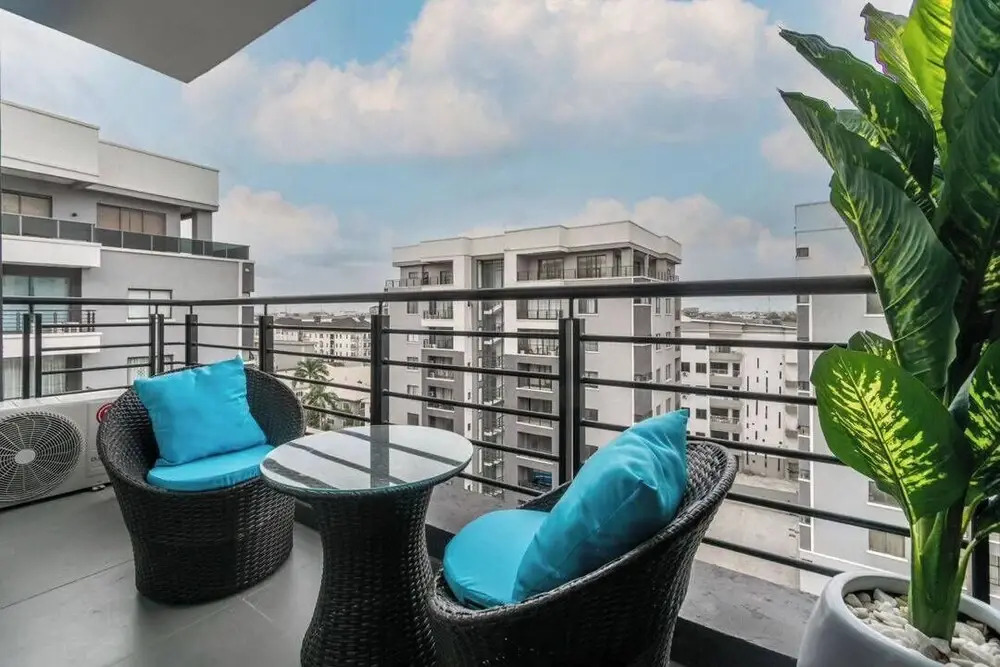 Regent Service Apartment