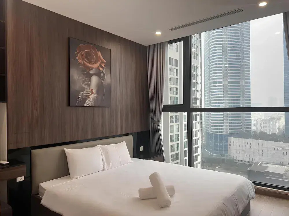 HKG-Vinhomes Sky Lake - Luxury Apartment