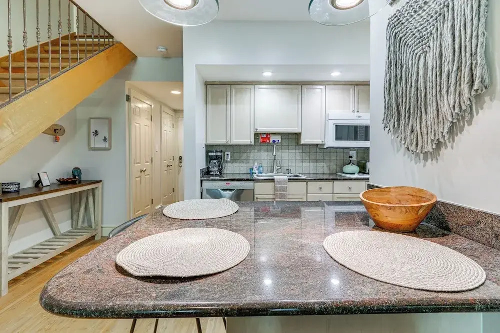 Pool Access Idyllic Sea Pines Gem, Walk to Beach