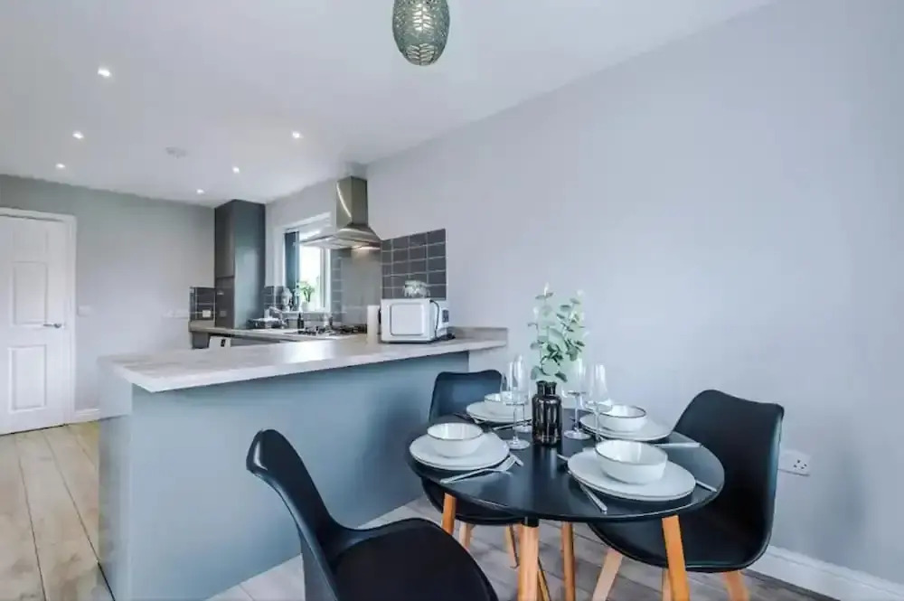 House 3 Bed Sleeps 6 -pets Ok -patio -free Parking