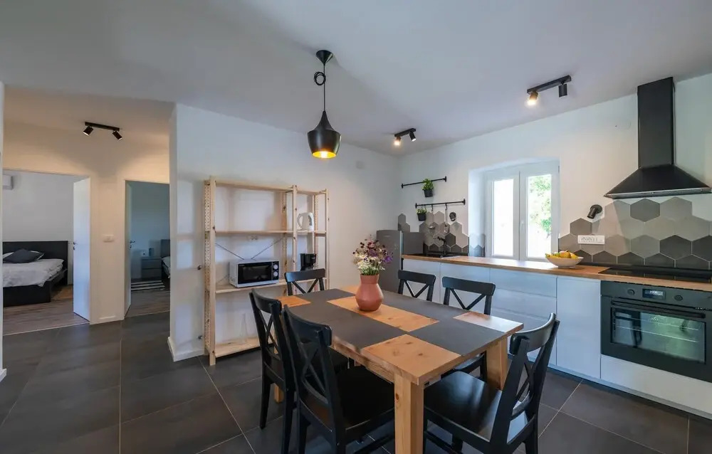 Gorgeous Home In Nedescina