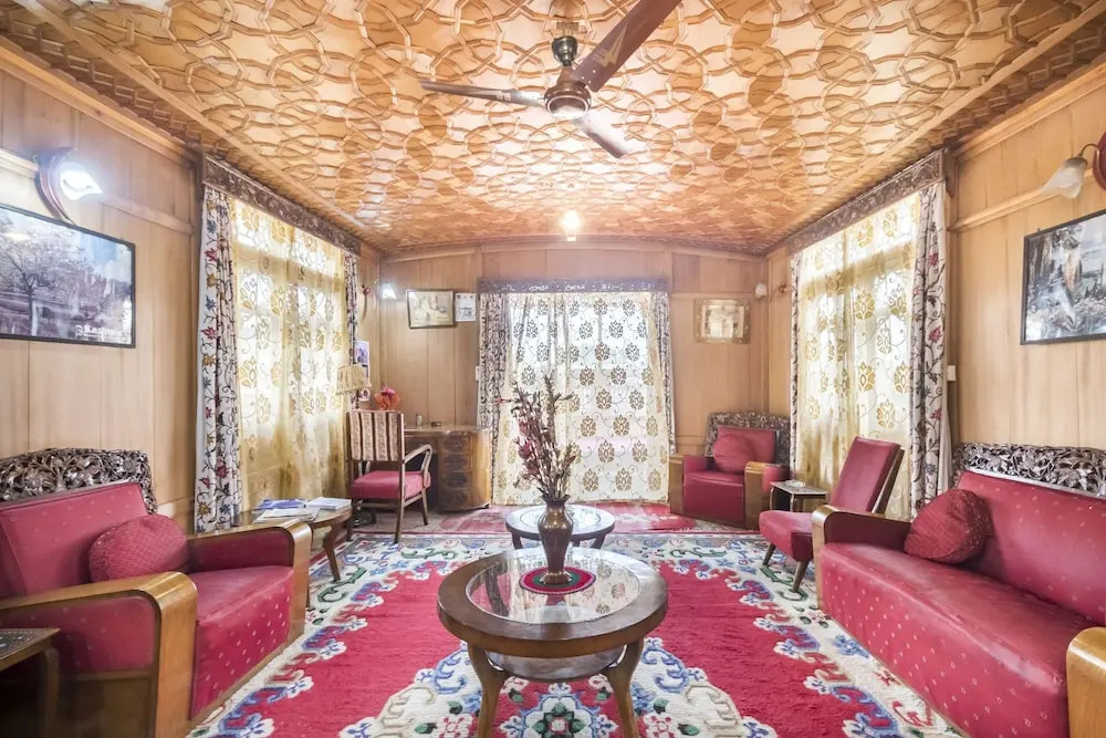 GuestHouser 1 BR Houseboat cefd