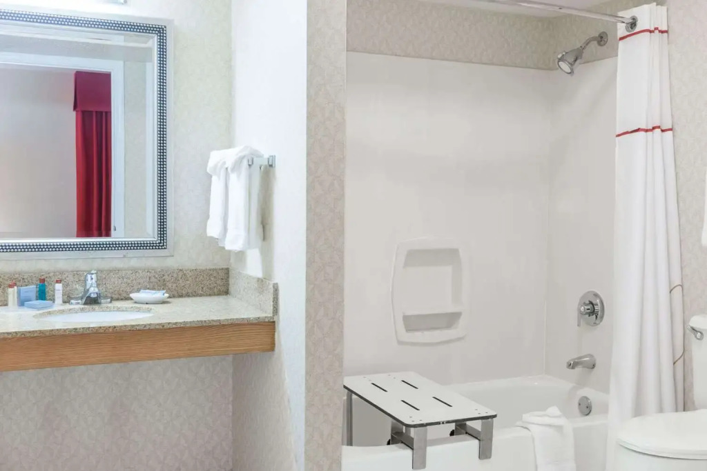 Value Suites Extended Stay - St Louis