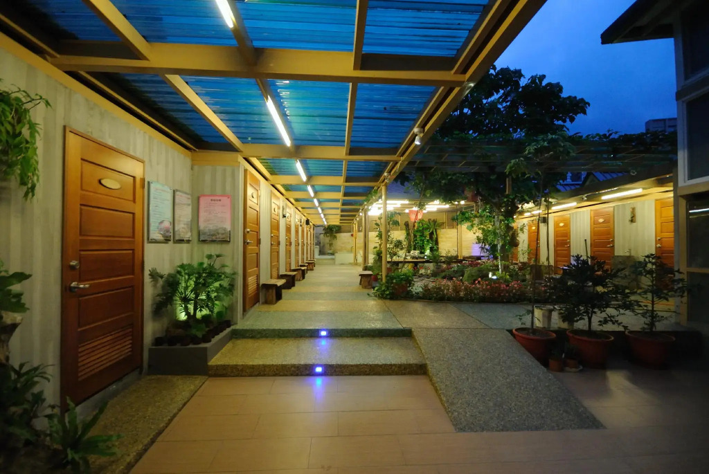 Long Shan Hotel