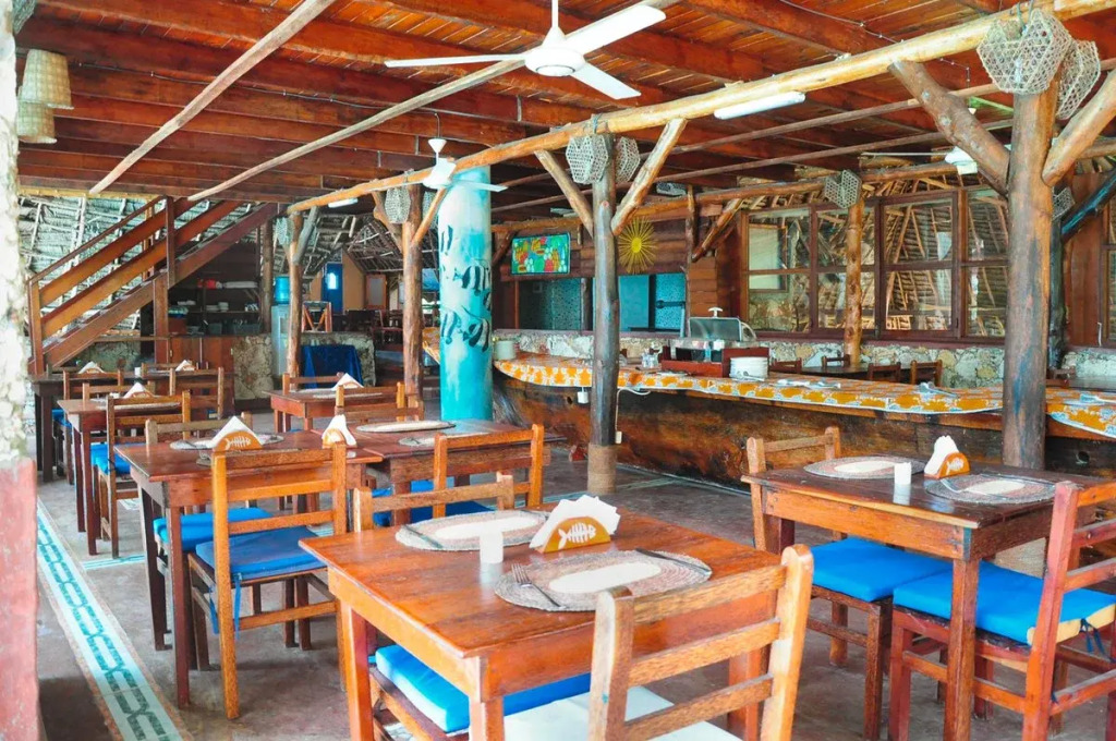 Samaki Lodge