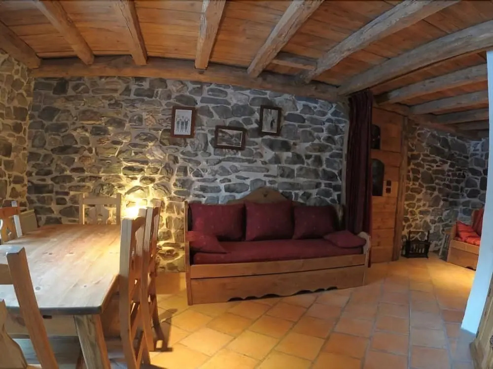 VAUJANYLOCATIONS - Chalets Clovis I & II