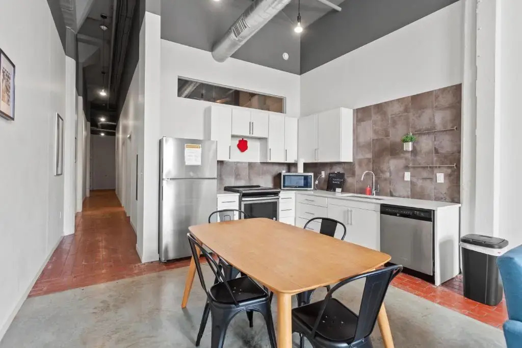 THE WONDER - Modern MW Apts with Rooftop by Zencity