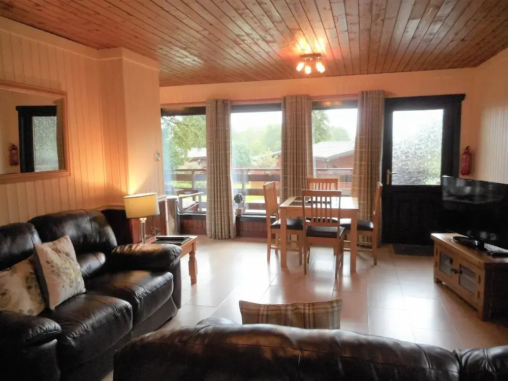 Birch Lodge 22 With Hot Tub, Newton Stewart