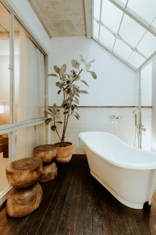 The House Tour Hotel with The Potting Shed