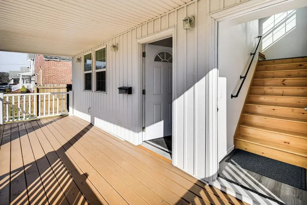 2 Mi to Naval Base: Walkable Norfolk Retreat