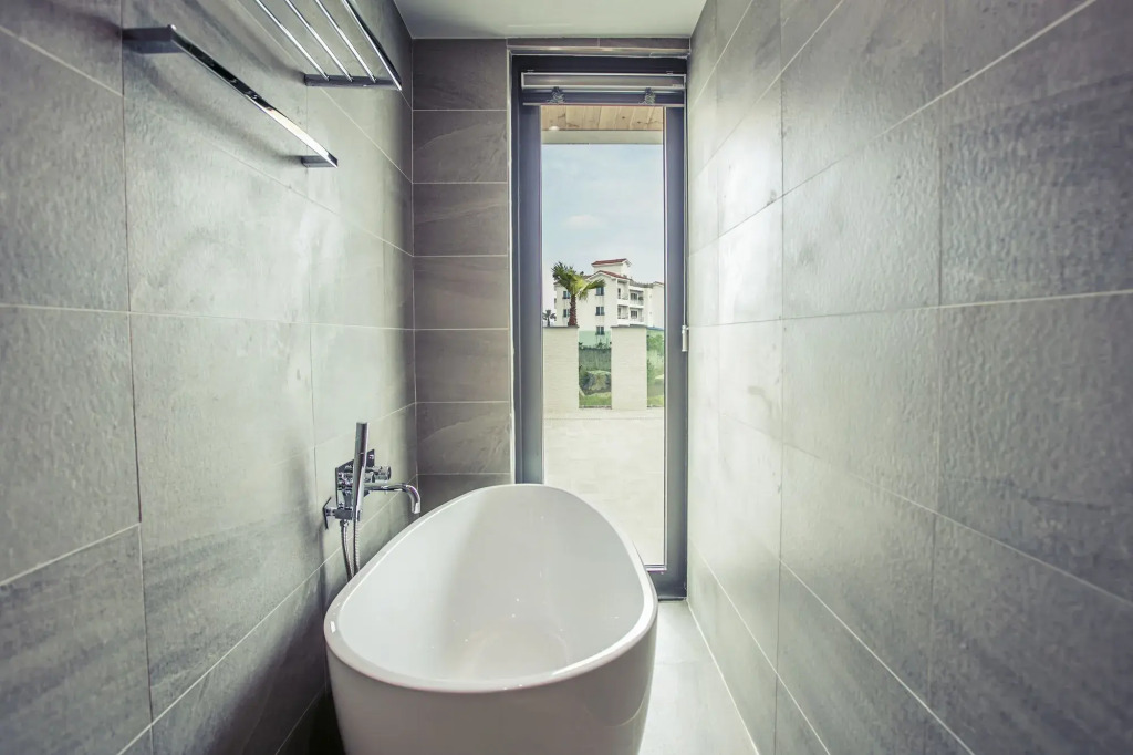 Hotel & Pool Villa Attirance