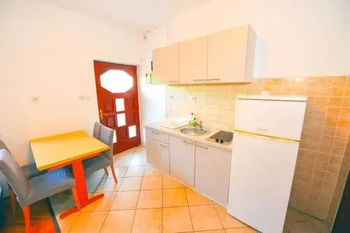 Apartments Lana