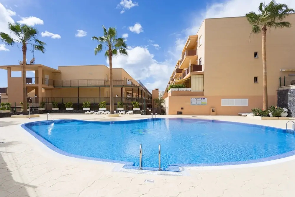 Adeje with pool, sea view and free WIFI