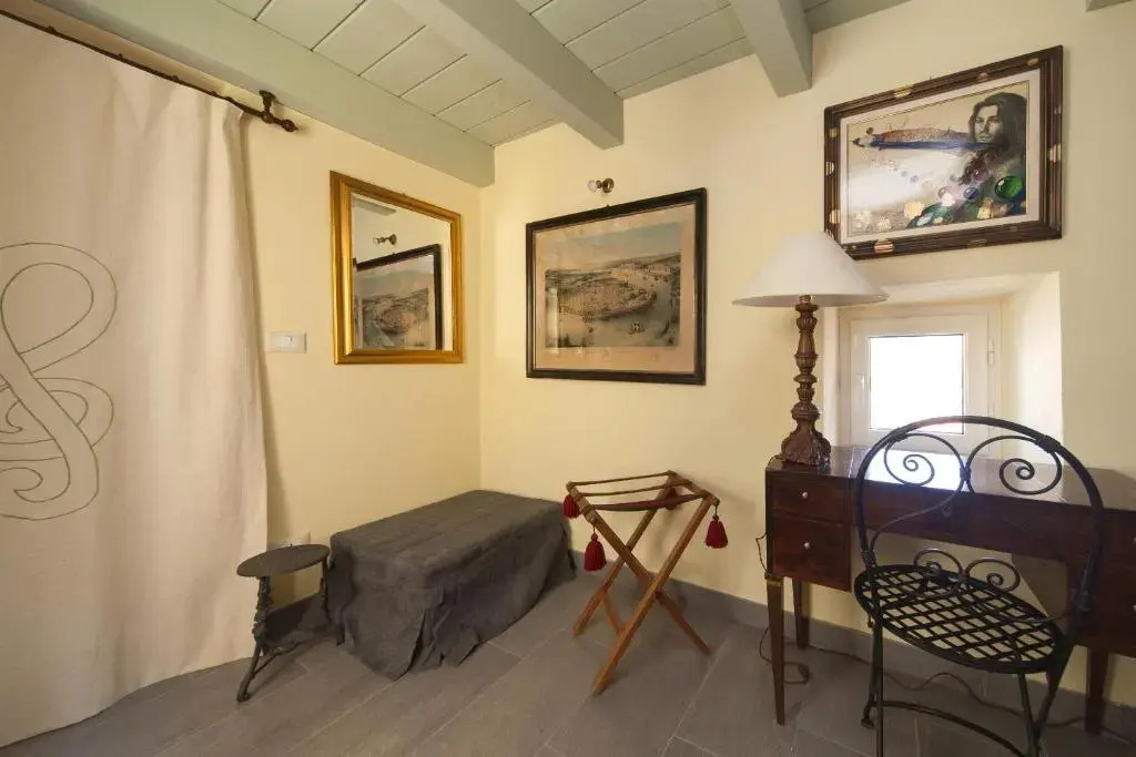 La Paganina Suite