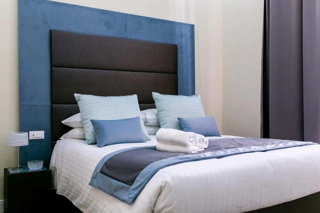 Bloom Apartment
