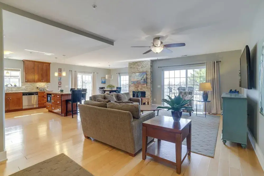 Idyllic New Buffalo Condo: Walk to Beach & Shops!