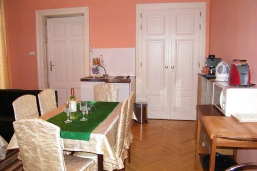 Danube Bridge Apartments