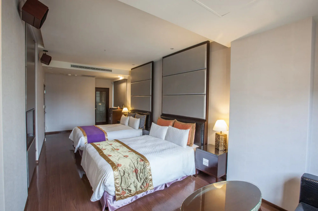 Spring Breeze Hotel