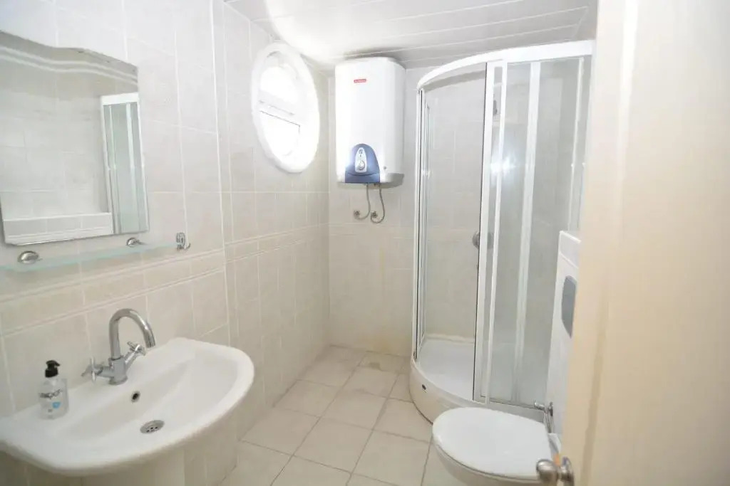Bella Villa 6