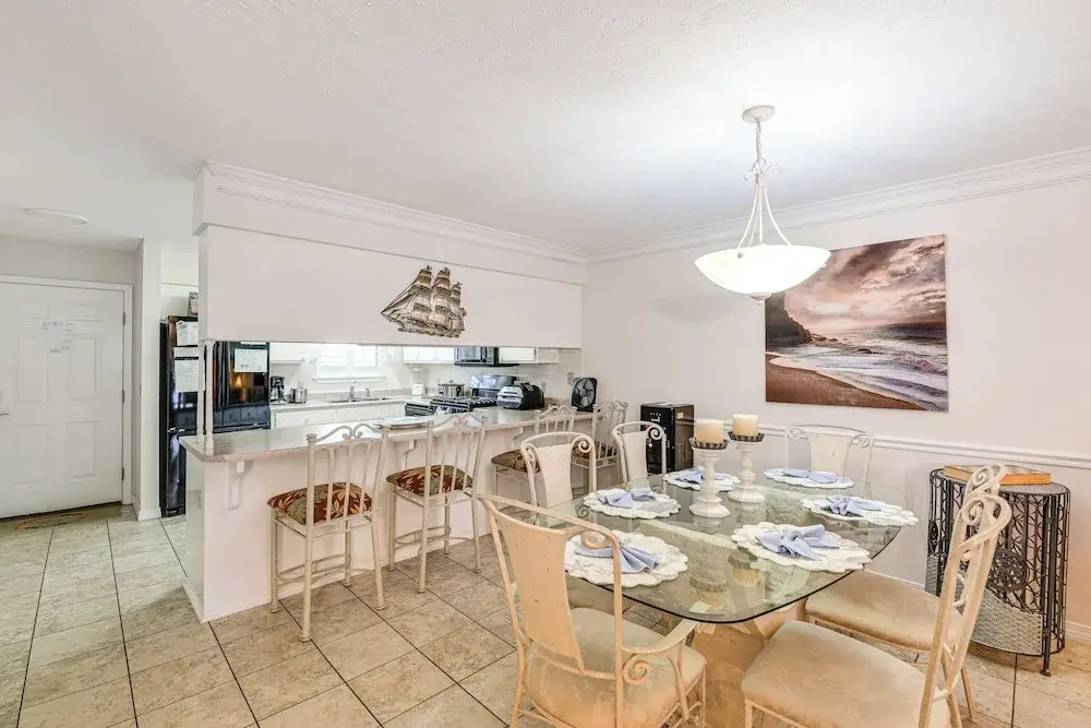 PCB Townhome w/ Resort Amenities - Walk to Ocean!