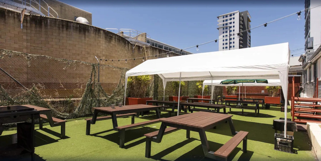 The Old Swan Barracks - Hostel