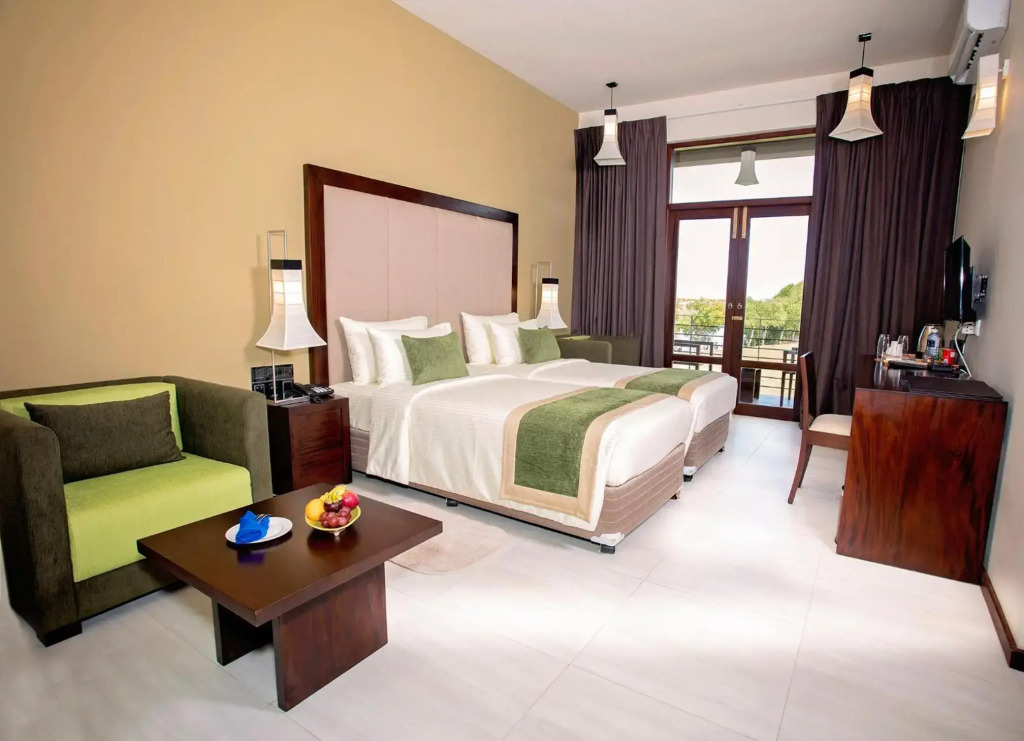 Amora Lagoon Hotel