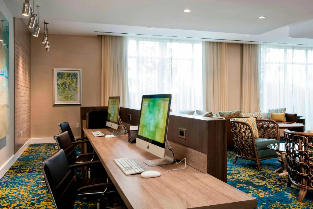 Courtyard by Marriott Faro Blanco Resort