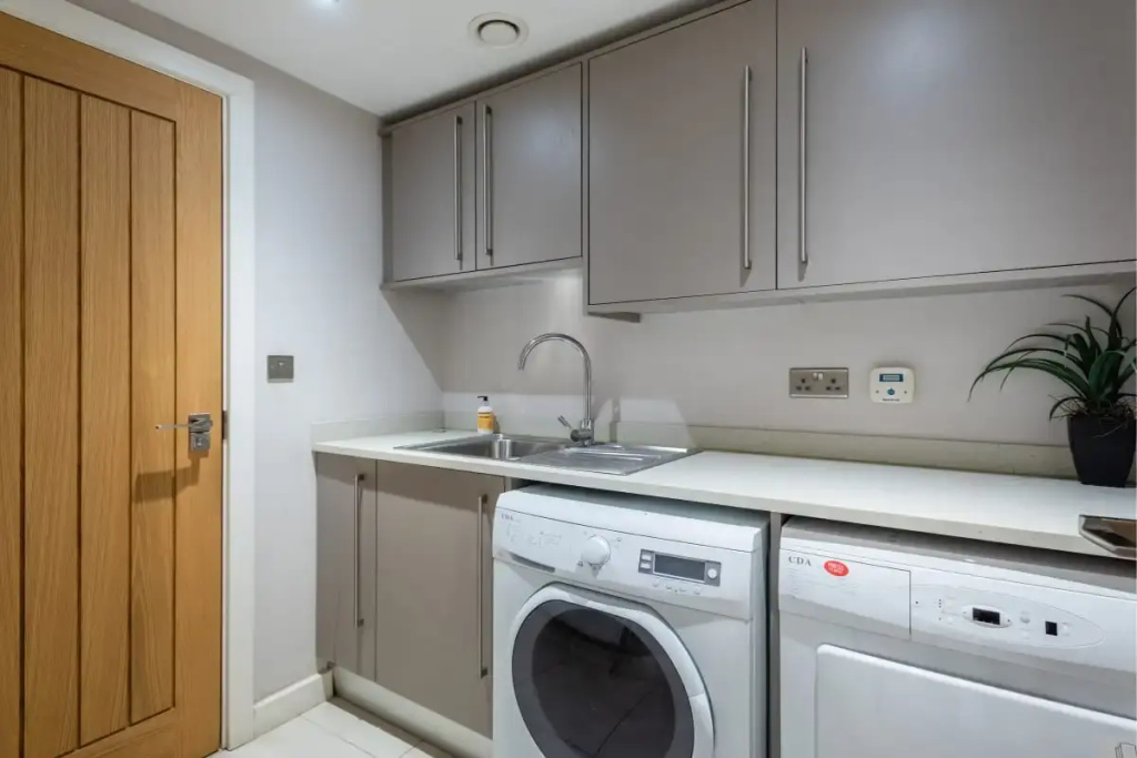 The Norfolk Townhouse - Large & Stunning 5BDR Mews Home on Private Street