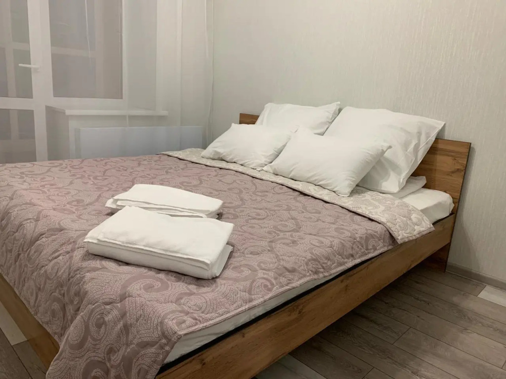 Авион на улице Юрина