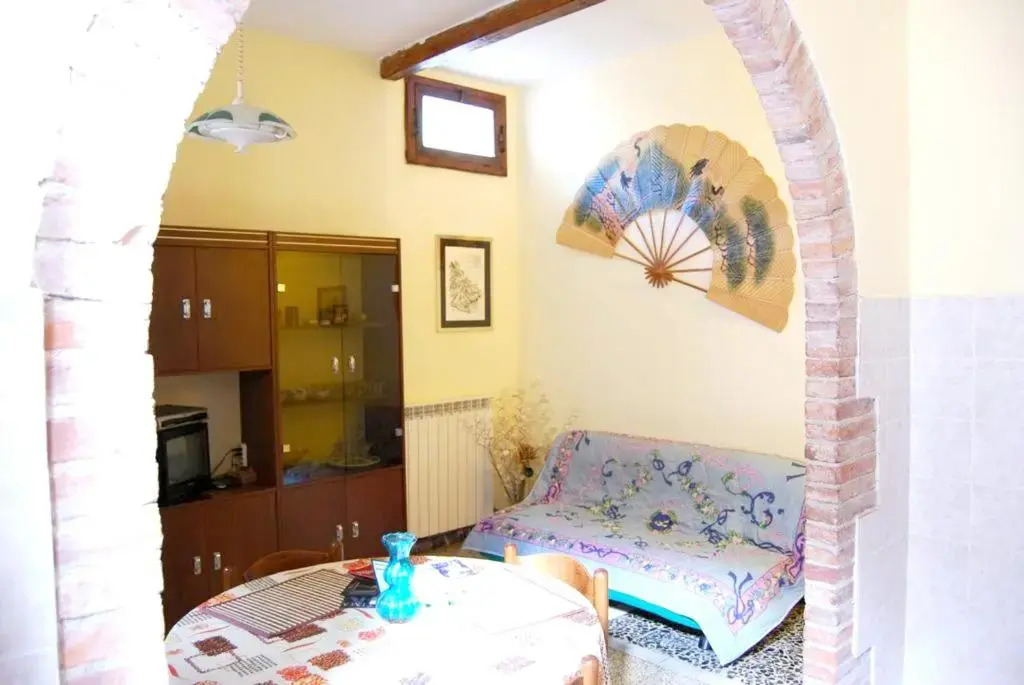 2 bedrooms appartement with shared pool and wifi at Massa Marittima