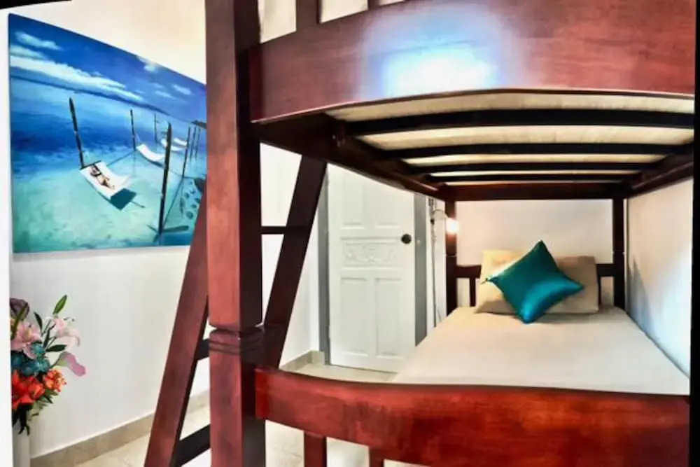 Eden: Amazing 2 Bedrooms Apartment